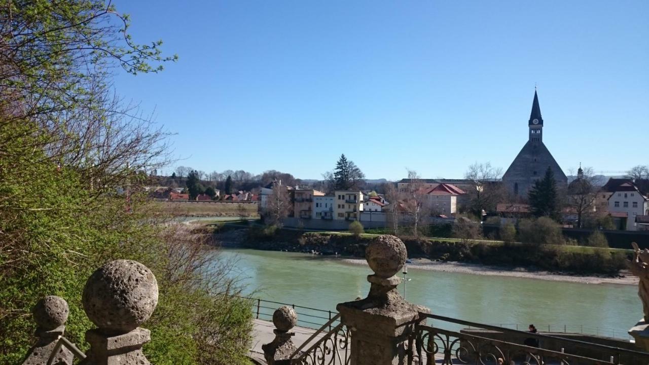 Ferienwohnung An Der Idyllischen Salzachschleife Naehe Salzburg ラウフェン エクステリア 写真